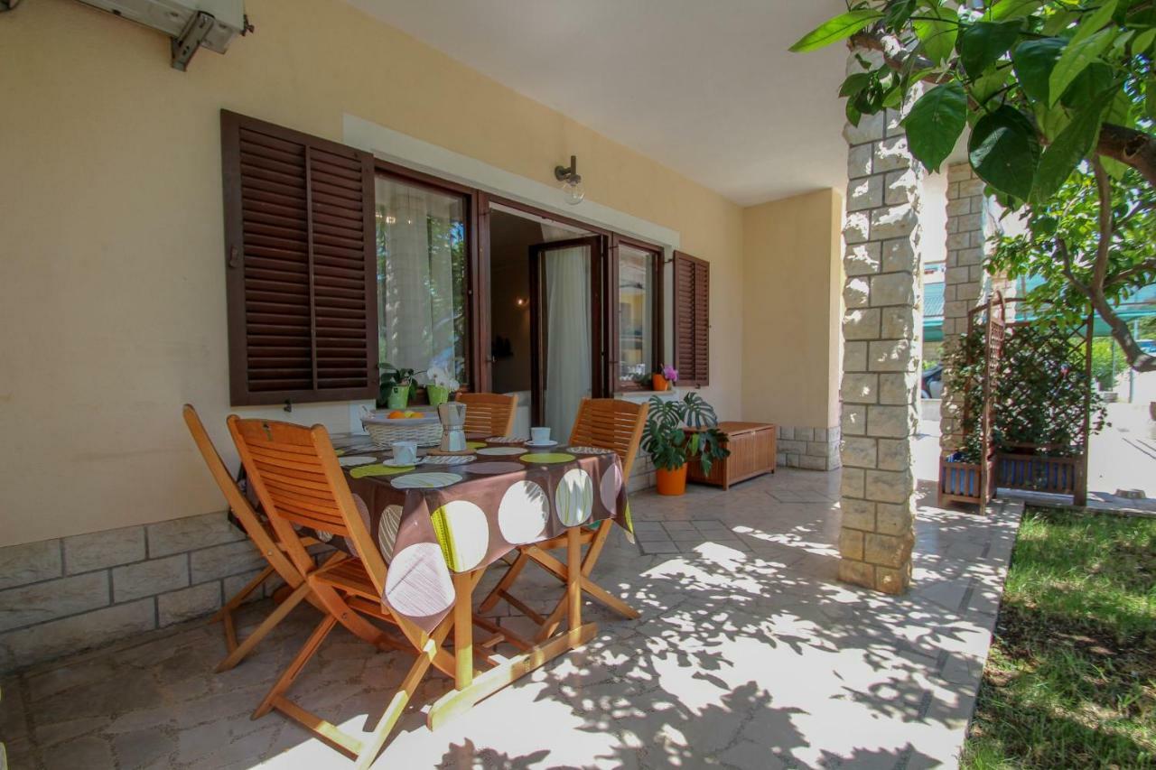 Apartment Sanja Novigrad Istria Exteriör bild