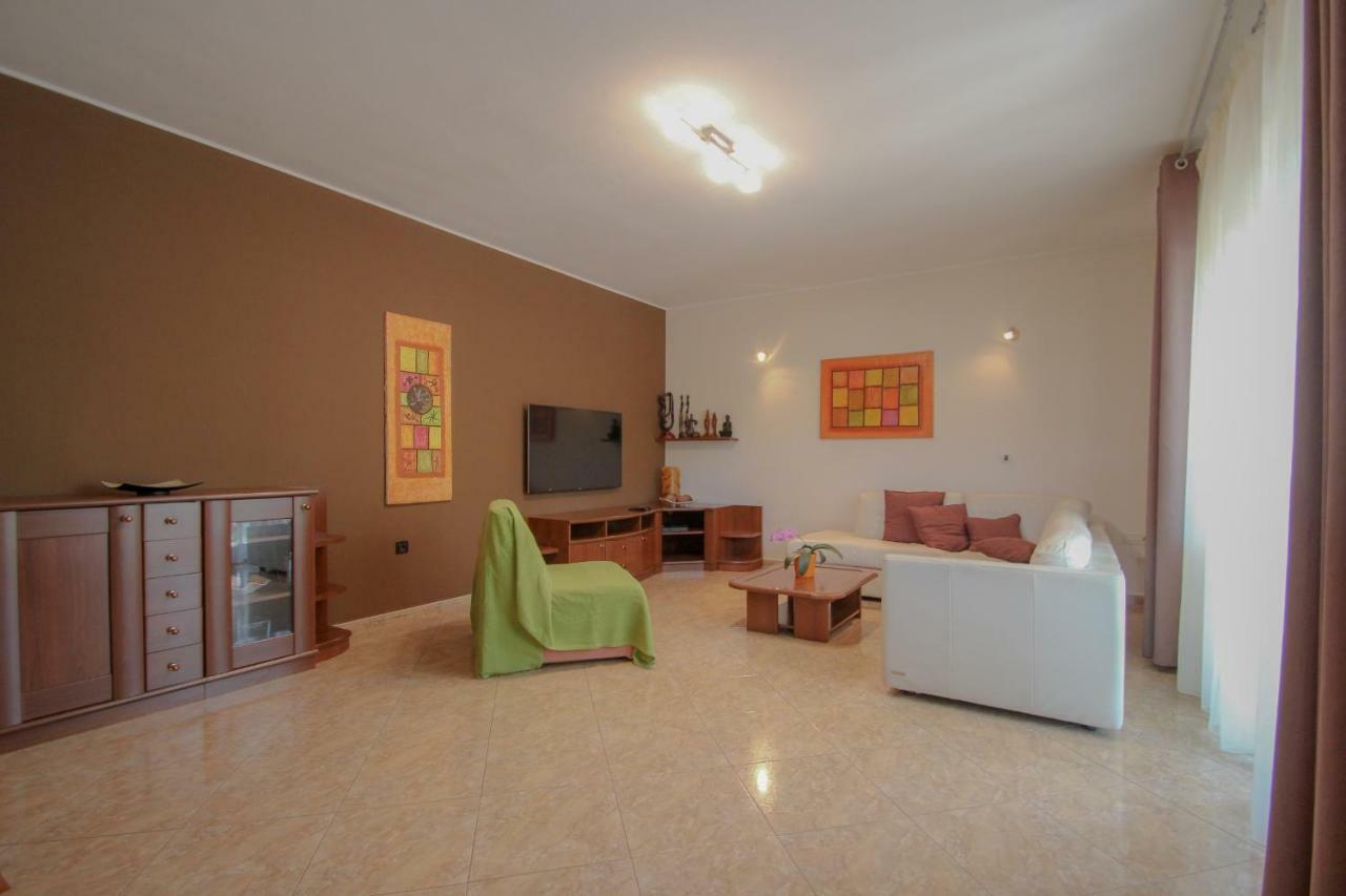 Apartment Sanja Novigrad Istria Exteriör bild