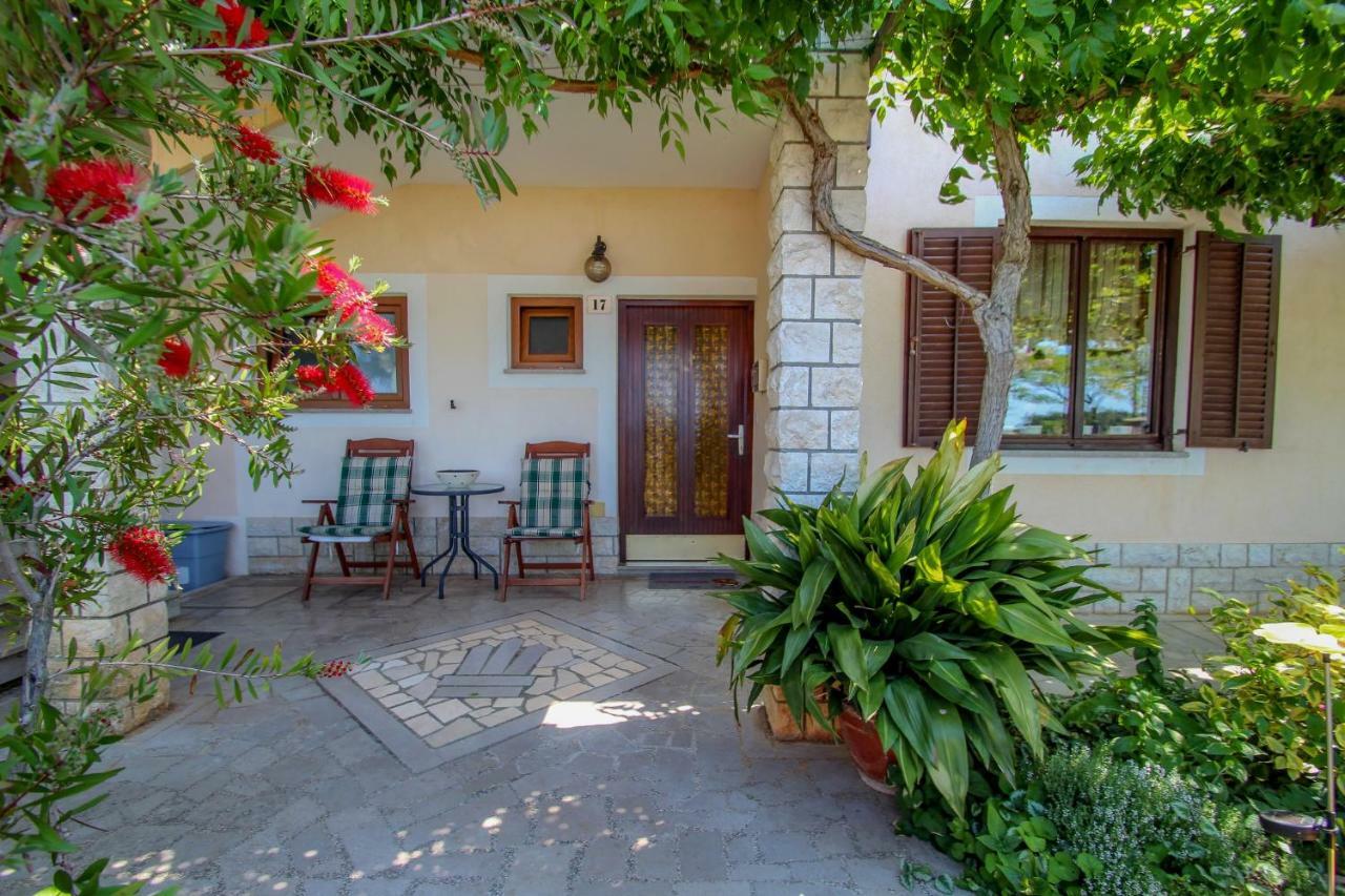 Apartment Sanja Novigrad Istria Exteriör bild